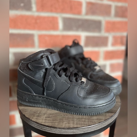 NWOT: Nike Air Force 1 high top - Picture 4 of 4
